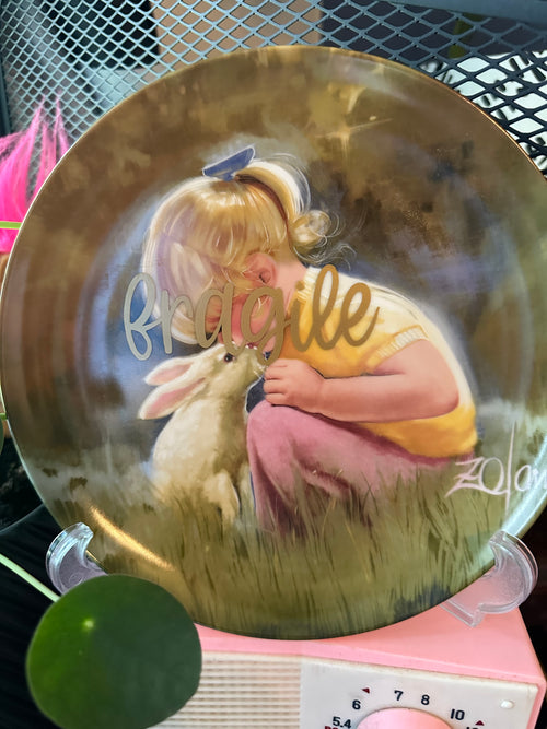 Blonde girl Fragile plate